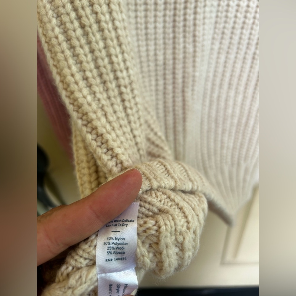 Color Block sweater - Picture 6 of 6